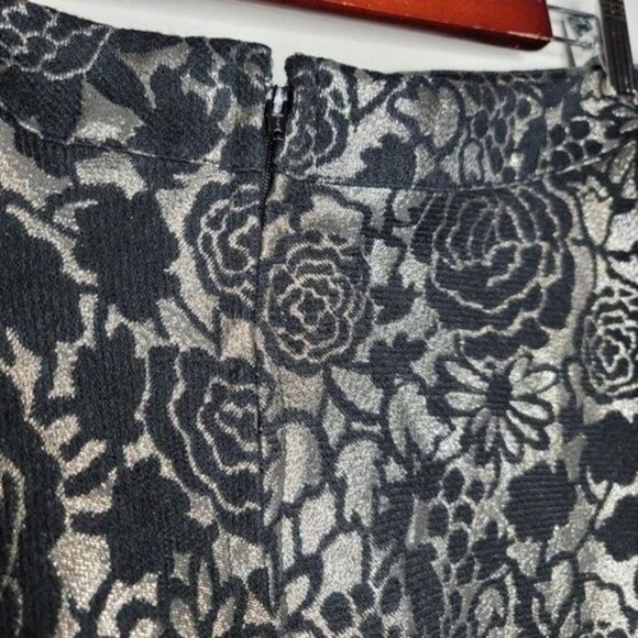Forever 21+ 1X Black Gold Floral Skirt – Plus Size Skater Silhouette - Picture 3 of 12